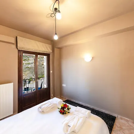 White Hills Suites & Spa Arachova Exterior photo
