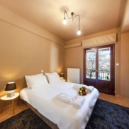 White Hills Suites & Spa Arachova Exterior photo