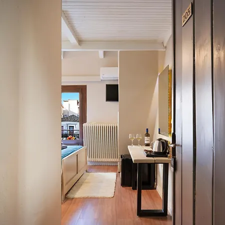 White Hills Suites & Spa Arachova Exterior photo