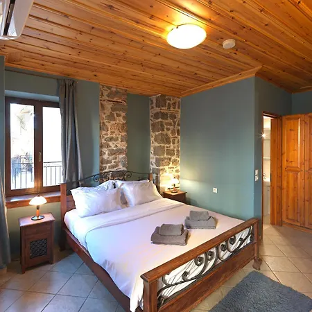White Hills Suites & Spa Arachova Exterior photo