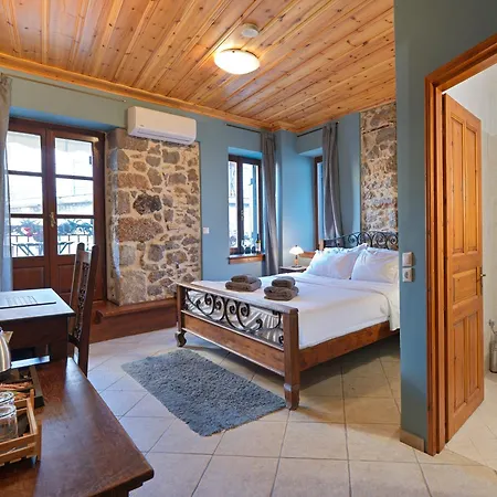 White Hills Suites & Spa Arachova Exterior photo